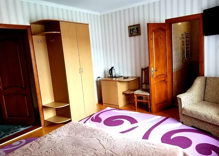 Hotel святослав *